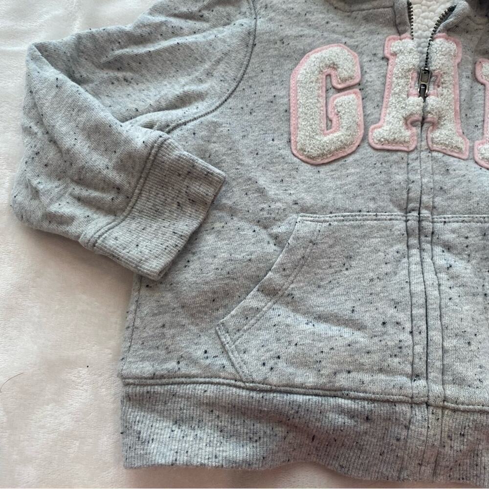 Gap Sherpa Lined Hoodie sz 2T Fleece Lined Gap Hoodie 2T - Picture 4 of 7